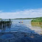 Gemuetlicher In Canow Mit Terrasse, Hof Und Seenaehe *