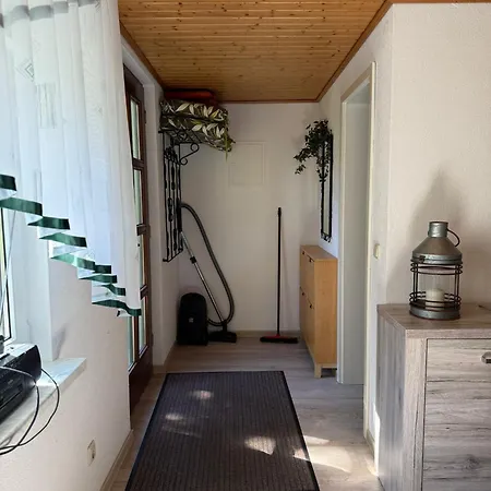 بيت للعطل Gemuetlicher In Canow Mit Terrasse, Hof Und Seenaehe *